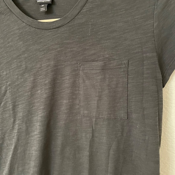 Lightly Worn Patagonia Mainstay Tee - Picture 3 of 4
